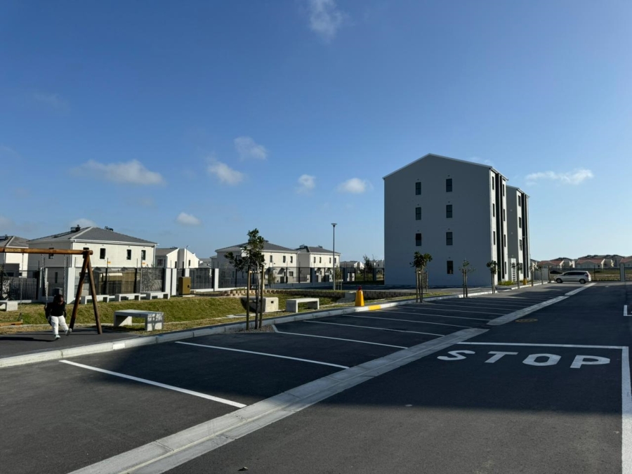 1 Bedroom Property for Sale in Rivergate Western Cape